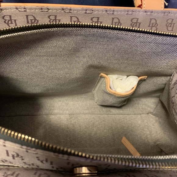 BNWT Dooney & Bourke Buckle Satchel 👜 Authentic Rare - Picture 10 of 10